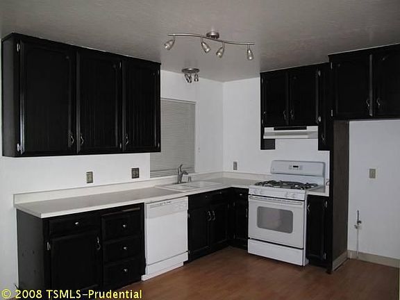 2nd image of 3510 Deer Ln