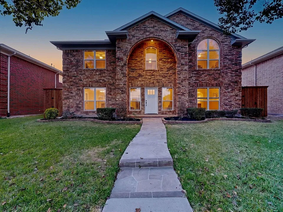 2600 Primrose Ln