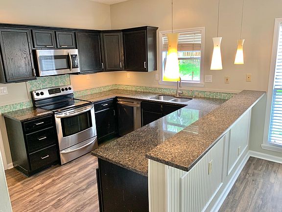 2nd image of 1005 Culzean Ct