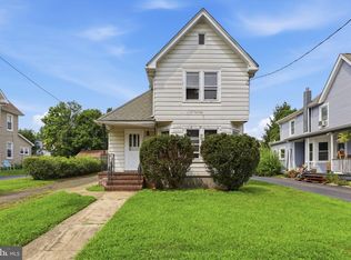 128 Center St, Hightstown, NJ 08520