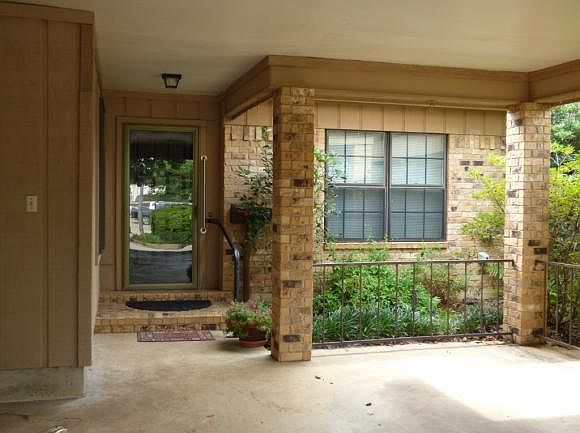 1st image of 5021 Colonial Dr