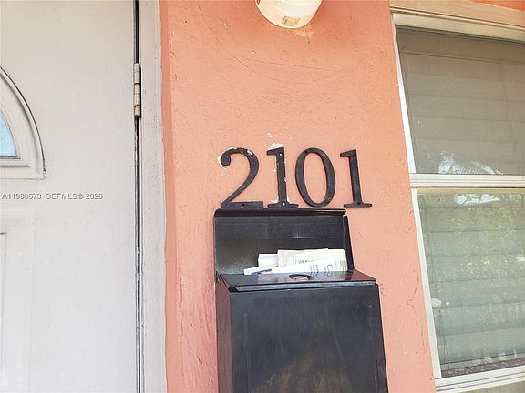 4th image of 2101 SW 6th St