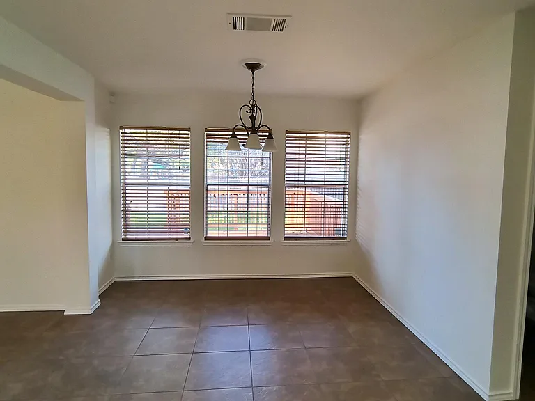 1500 Shady Creek Trl — Photo 7