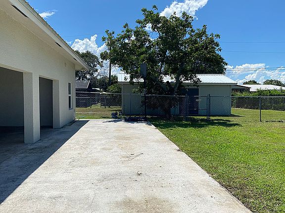 4th image of 319 San Luiz Ave