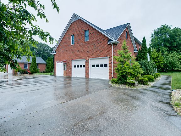 3rd image of 9274 Shelton Pointe Dr