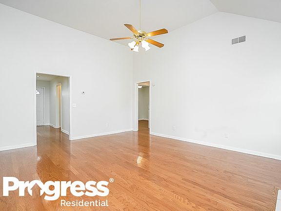 4th image of 7018 Bridgewater Dr