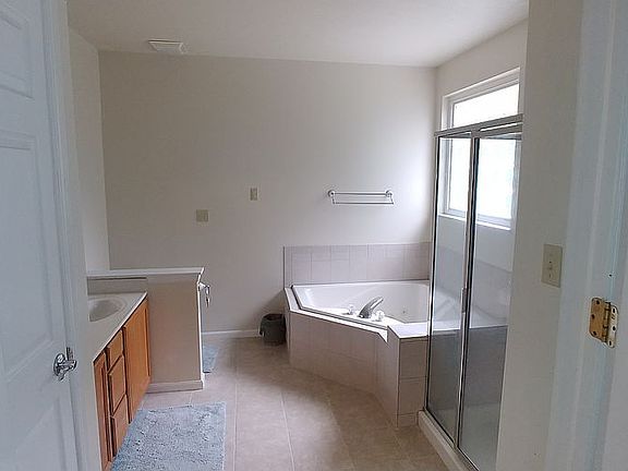 2nd image of 45846 Kingfisher Ct