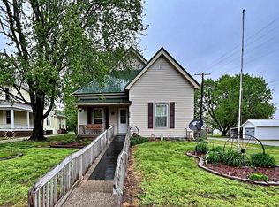 208 E College St, Sandborn, IN 47578
