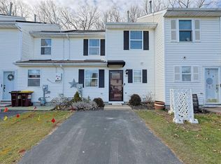 79 Red Maple Rd, Saugerties, NY 12477