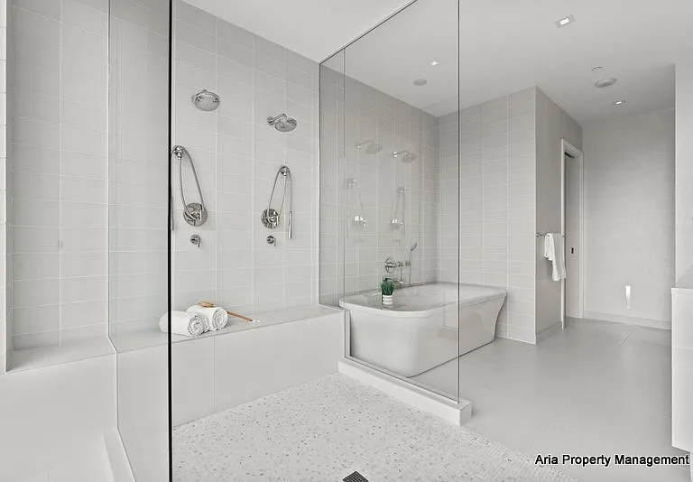 1075 NW Northrup St #2715 — Photo 25