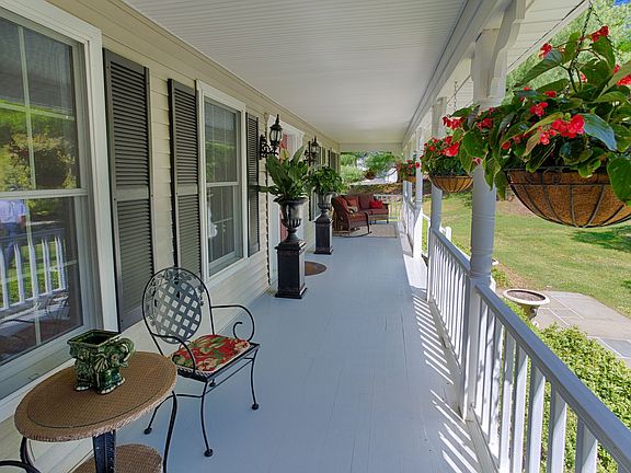 5th image of 5 Giordano Dr