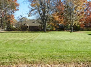 26321 Ashland St, Harrison Township, MI 48045