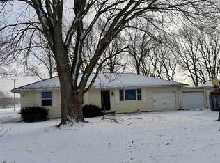 1329 S Greenwood Dr, Monticello, IN 47960