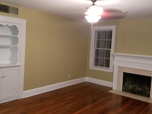 4th image of 2827 Herschel St APT 1