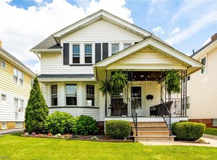 2065 Wascana Ave, Lakewood, OH