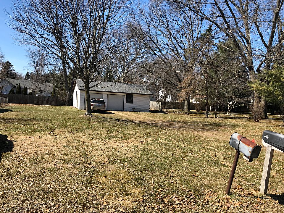 640 Best St, Vicksburg, MI 49097 Zillow