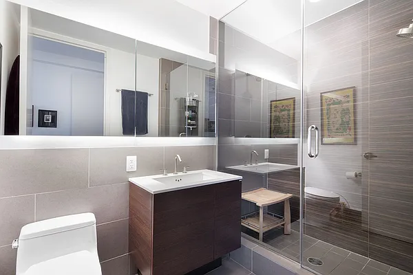 Sold by Compass | media 31