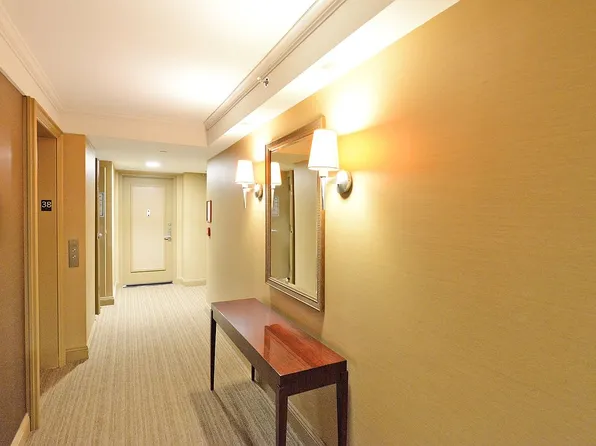 235 E 55th St APT 45B, New York, NY 10022