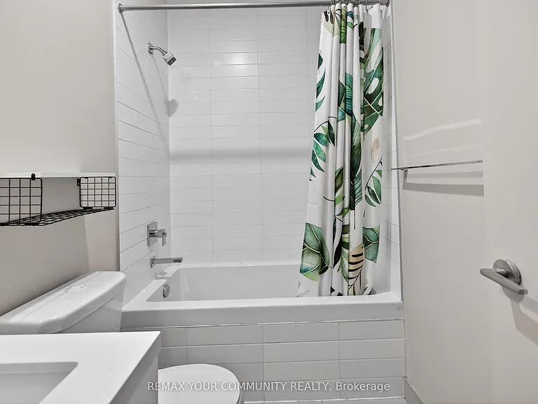 11 Charlotte St #204 — Photo 20