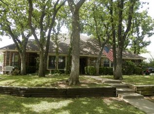 4508 Lake Park Dr, Arlington, TX 76016
