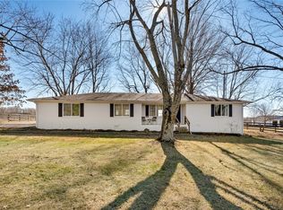 1093 Beav O Rama Rd, Fayetteville, AR 72703