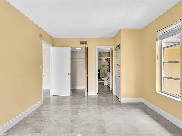 470 NW 20th St #3020 — Photo 16