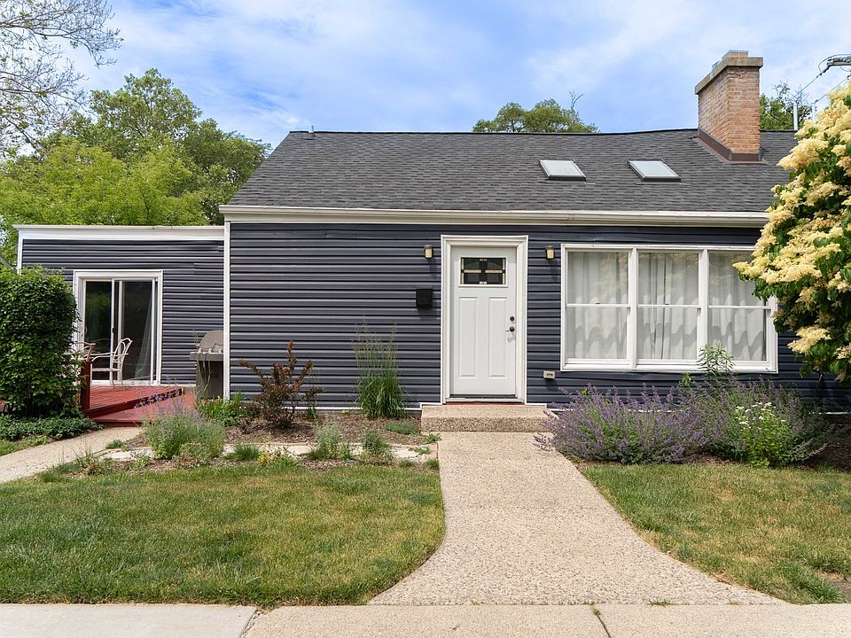 1st image of 1704 Maple Ave