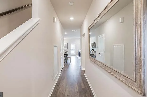 10 Peregrine Way — Photo 28