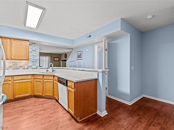 4th image of 6749 Rockridge Ct