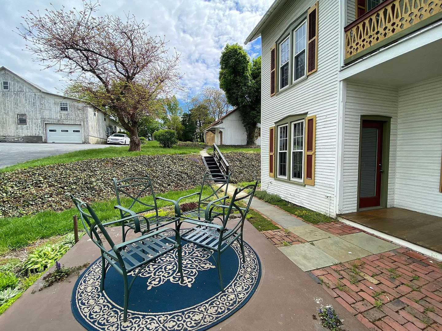 Amazing 4 BR, 2BA Colonial Style Home in Lititz — Photo 3