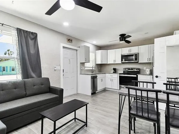 601 76th Ave APT C, Saint Petersburg, FL 33706