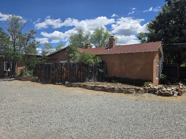 525 Agua Fria St #B, Santa Fe, NM 87501