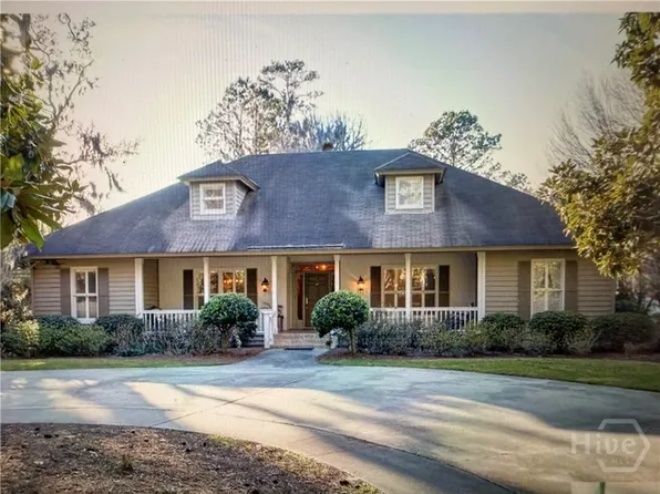 7523 La Roche Avenue, Savannah, GA 31406