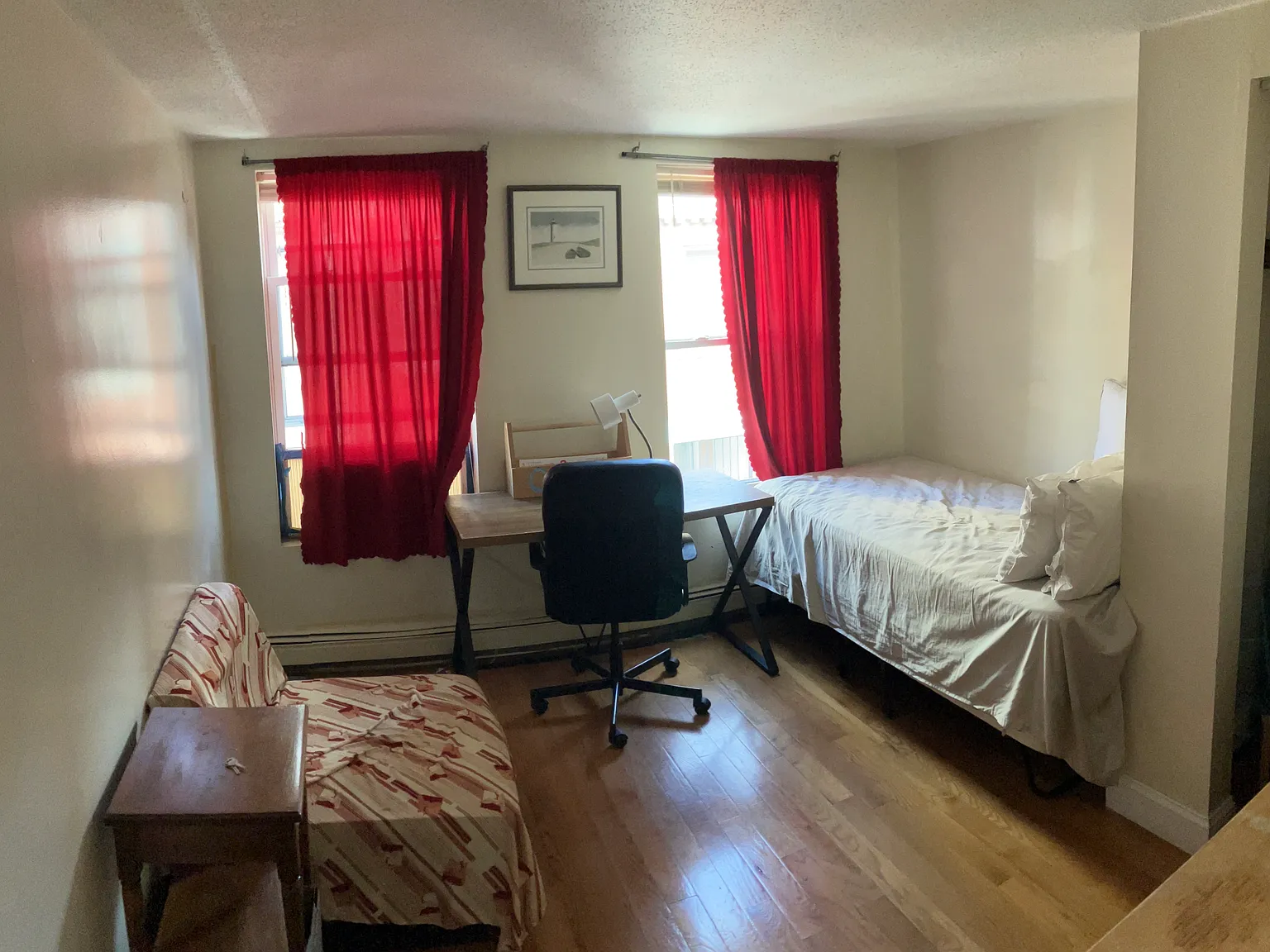 2 bed, 750 sqft, $3,100 — Photo 2