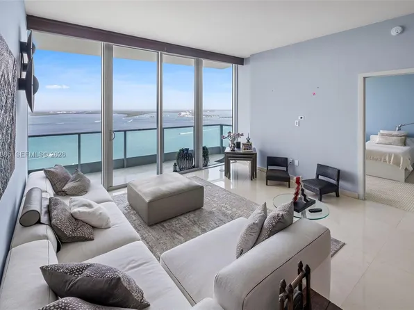 1331 Brickell Bay Dr, Miami, FL