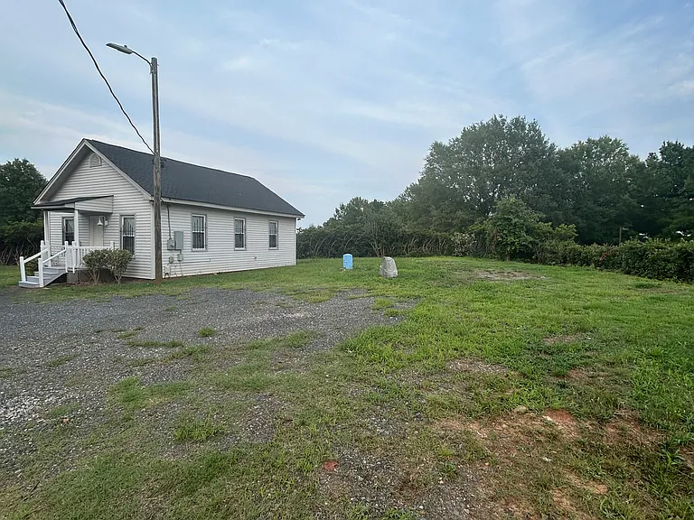 12727 Dorman Rd — Photo 2