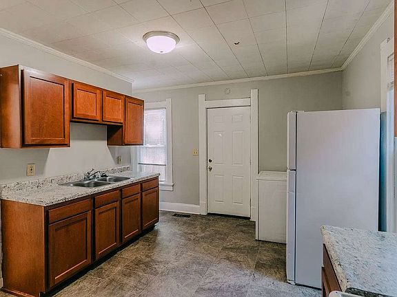 5th image of 1809 Morton St #1809