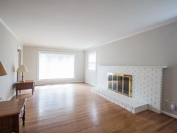 5th image of 7602 Glenover Dr
