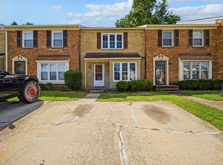 5589 Campus Dr #1, Virginia Beach, VA 23462