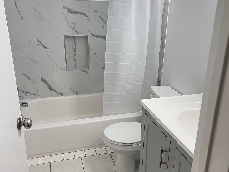 1st image of 1041 N Ogden Dr APT 1