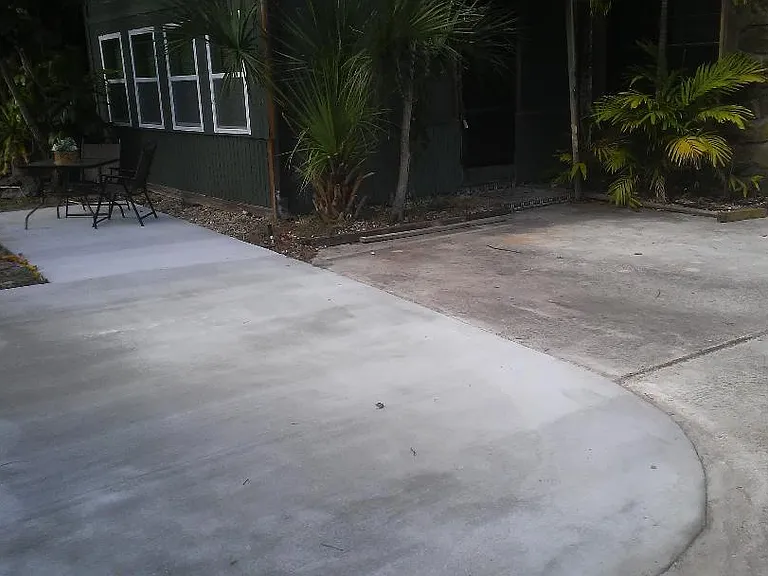 Unit 100: parking with terrace for unit 100, separate entrance