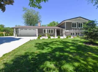 6320 Gaynelle Rd, Tinley Park, IL 60477