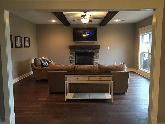 5th image of 44 Valley Meadows Dr