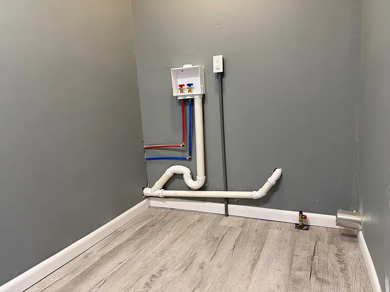Unit Photo