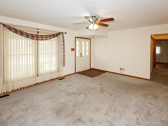 4th image of 2444 Via Miralesta Dr