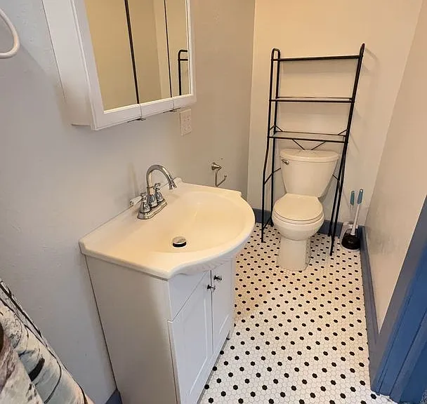802 W Oak Ave — Photo 12