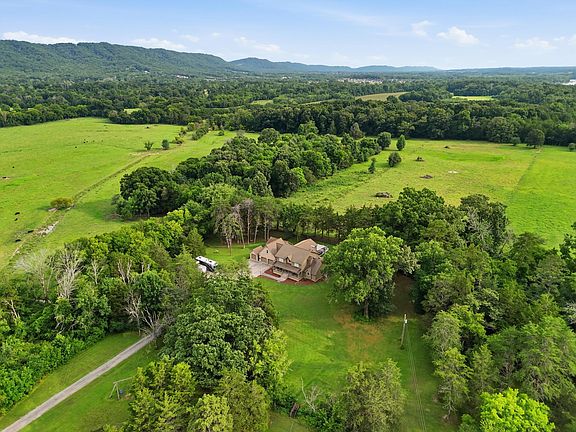 5th image of 7914 Mahan Gap Rd