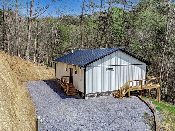4th image of 3034 Winding Way