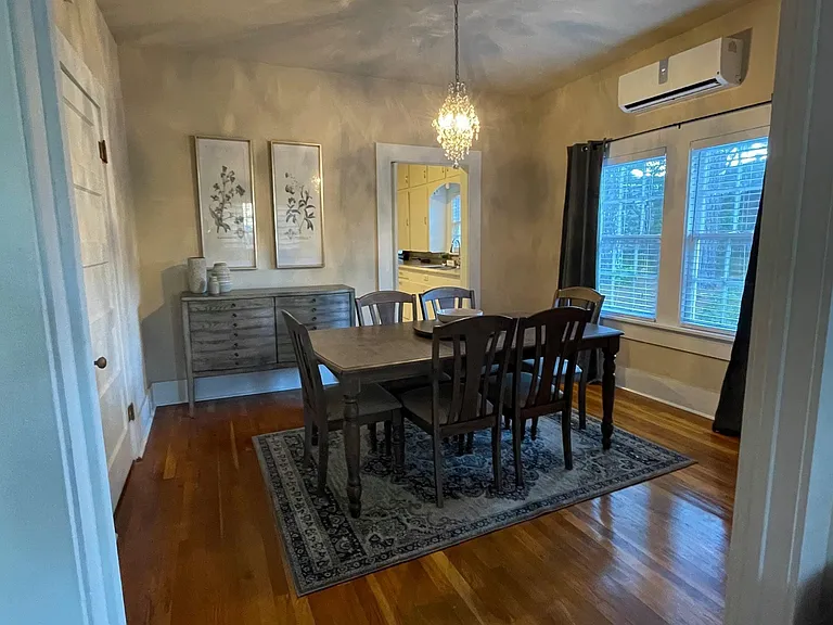 1407 N Jackson St — Photo 8