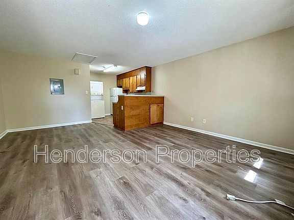 3rd image of 1442 Riverview Rd Unit 112